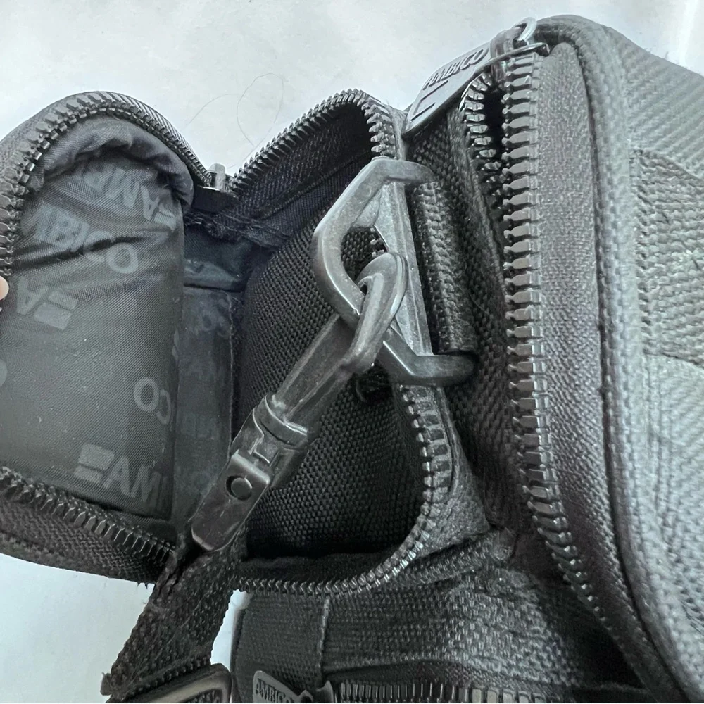 Ambico Camcorder Camera Bag Case with Padded Pockets, Shoulder Strap and Handle